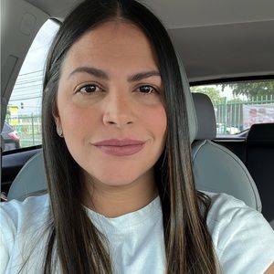 Meet your Posher, Rosaly